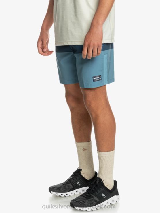 Quiksilver D6JJ1690 miehet maakunnan sininen omni training 17 stretch shortsit